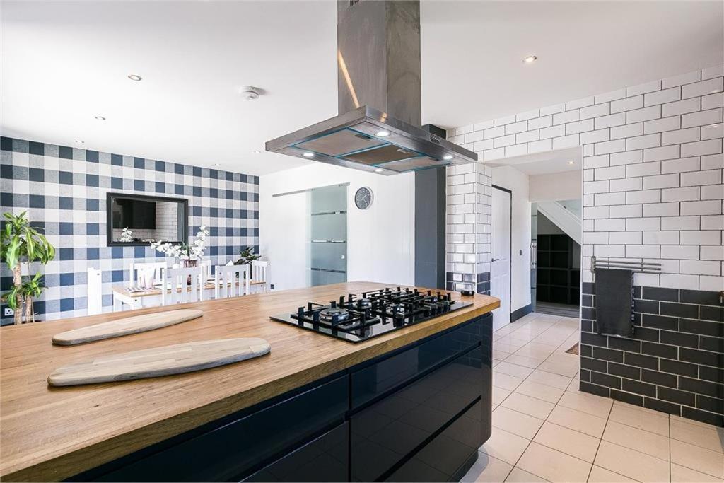 Dreghorn House 4 Bedrooms 3 Toilets 3 Reception Free Parking 233 Mbp Wifi Edinburgh Exterior photo